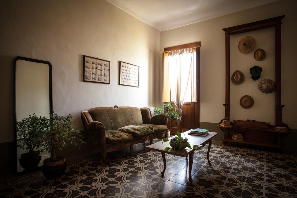 Piazza San Pantaleo Bed & Breakfast Sorso Exterior photo